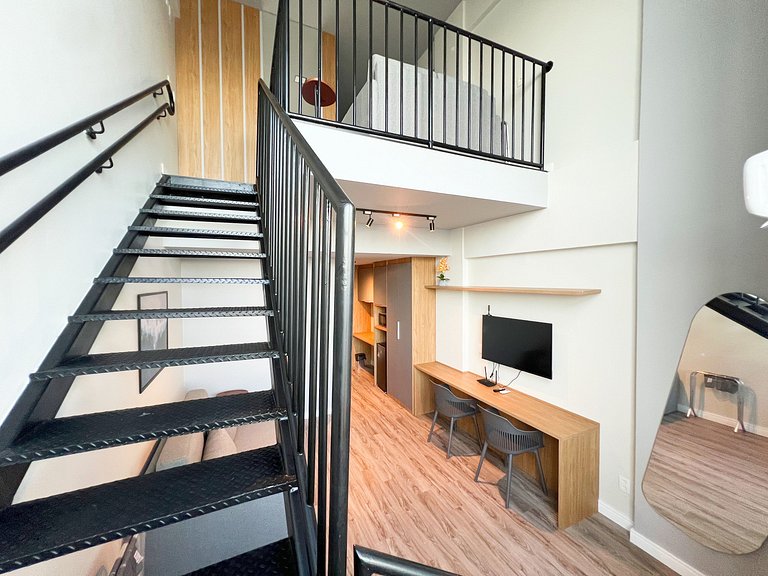 Luxuoso Duplex a 180m do Shopping by Apê