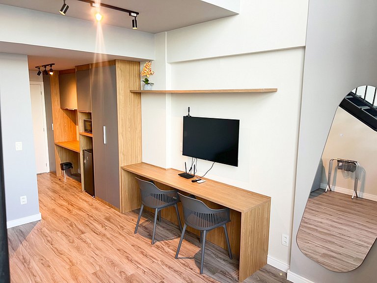Luxuoso Duplex a 180m do Shopping by Apê