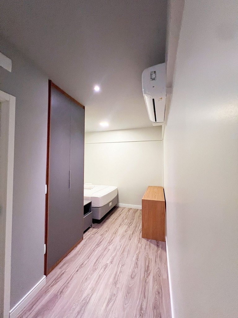 Luxuoso Duplex a 180m do Shopping by Apê