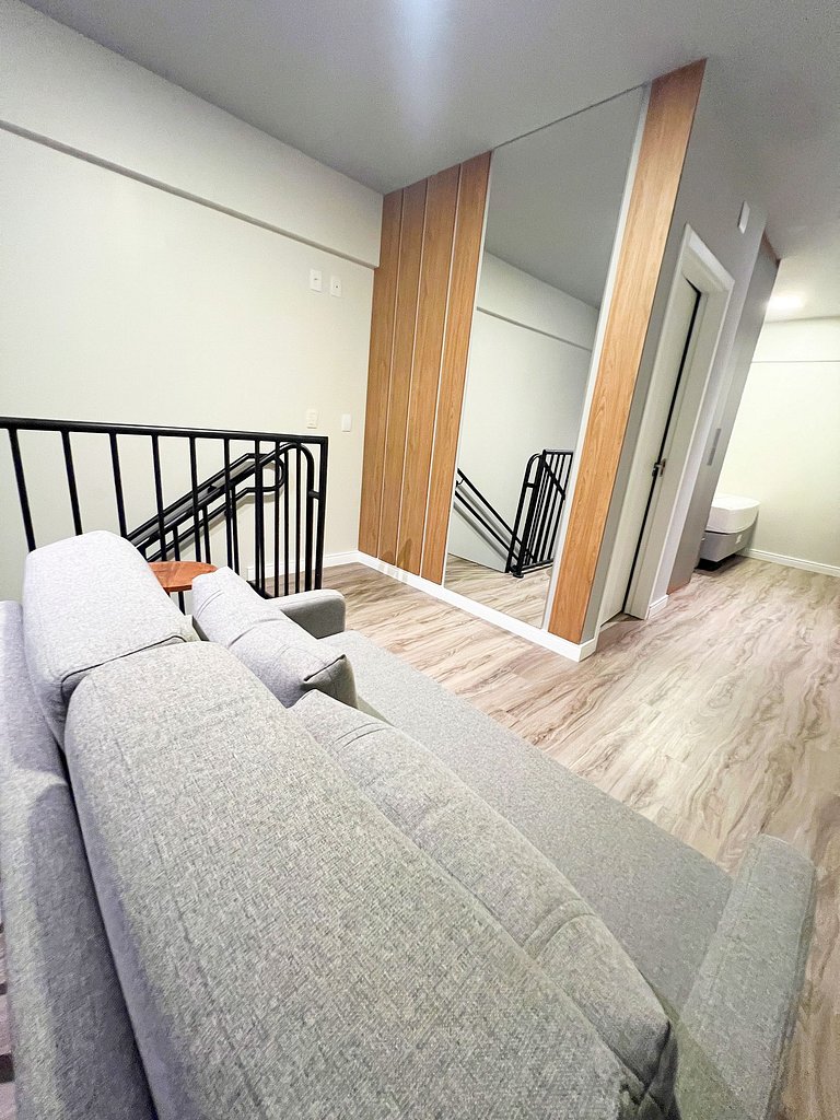 Luxuoso Duplex a 180m do Shopping by Apê