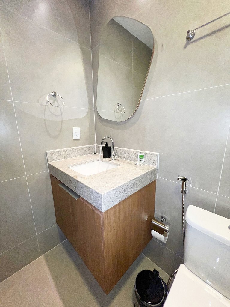 Luxuoso Duplex a 180m do Shopping by Apê