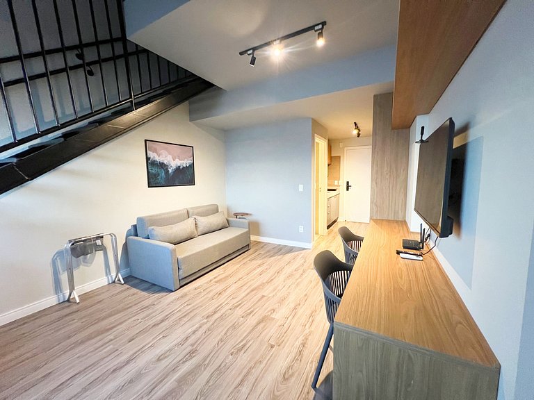 Luxuoso Duplex a 180m do Shopping by Apê