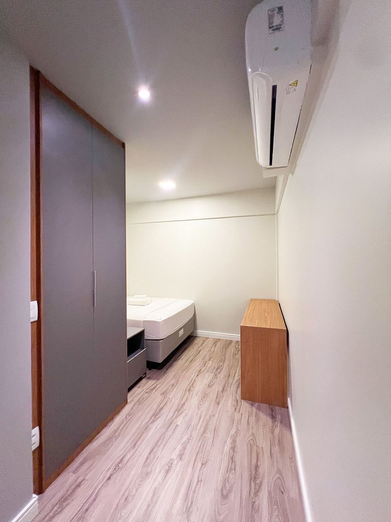 Luxuoso Duplex a 180m do Shopping by Apê