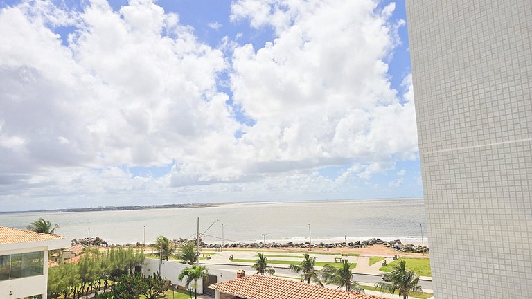 2/4 Pé na Areia Atalaia Vista Mar e Piscina by Apê