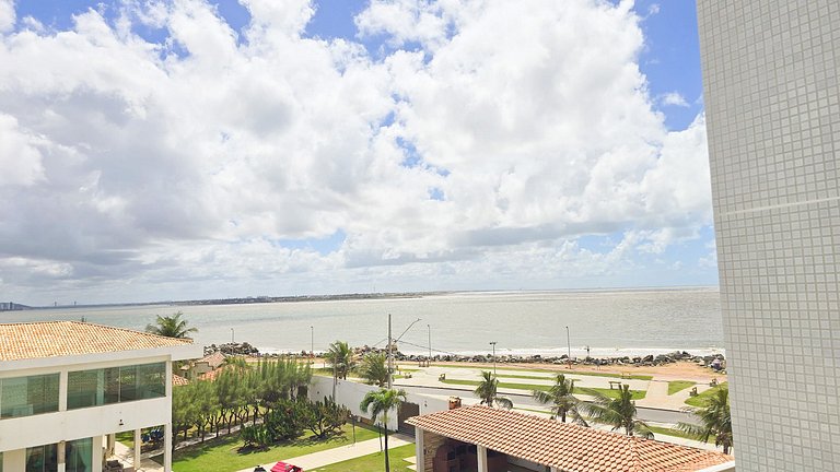 2/4 Pé na Areia Atalaia Vista Mar e Piscina by Apê